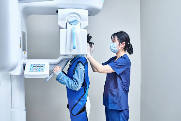 Best Emergency Care for Gum Disease in Solana, FL